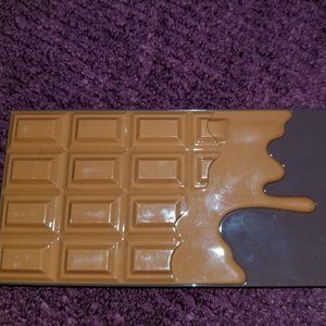 I ♥️ Revolution Salted Caramel Eyeshadow Palette